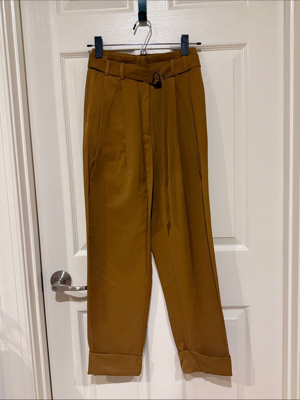 Elizabeth and James Caramel Brown High-Waist Tapered Ankle Pants with Belt
